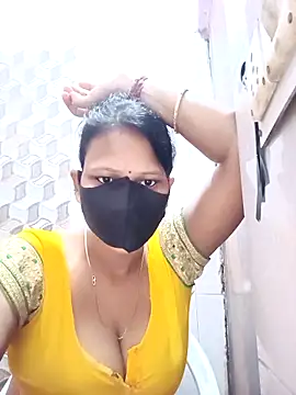 Snapshot of varnika chatting on November 3, 11:58 am varnika online show from November 3, 11:58 am