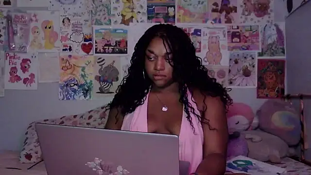 Snapshot of XKimmyGreen chatting on June 25, 4:54 am XKimmyGreen online show from June 25, 4:54 am
