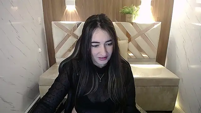 Soffi betacur b online show from October 12, 12:50 pm