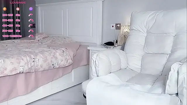 B-Yaya online show from September 29, 2:55 pm