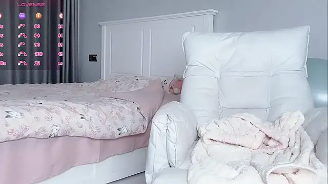 B-Yaya online show from September 26, 3:30 pm