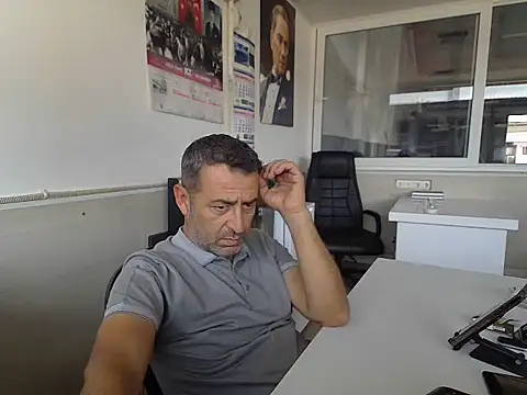 Snapshot of rafasilva3535 chatting on October 2, 11:46 am rafasilva3535 online show from October 2, 11:46 am