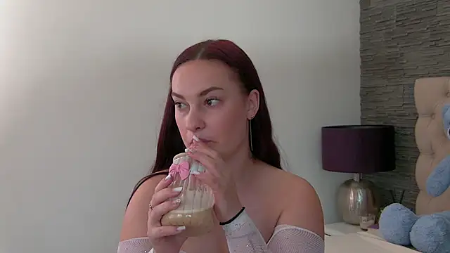 Candy Babe  online show from October 31, 5:26 am