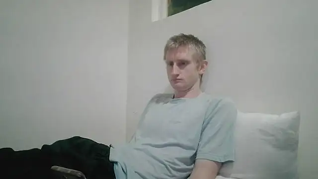 Snapshot of tcute0 chatting on February 19, 10:07 pm tcute0 online show from February 19, 10:07 pm