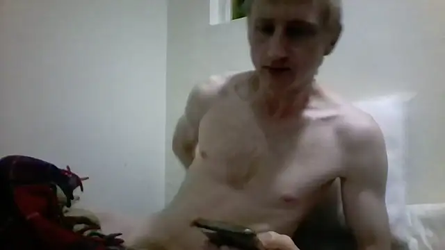 Snapshot of tcute0 chatting on February 27, 7:24 pm tcute0 online show from February 27, 7:24 pm