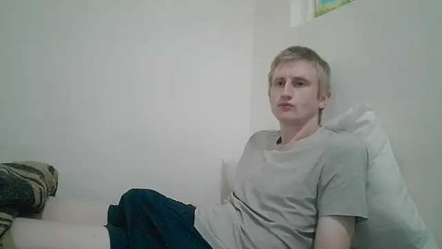 Snapshot of tcute0 chatting on May 7, 5:22 am tcute0 online show from May 7, 5:22 am