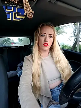 DeeA Blondy online show from September 21, 4:06 am