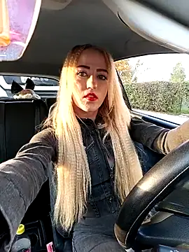 DeeA Blondy online show from October 24, 5:39 am