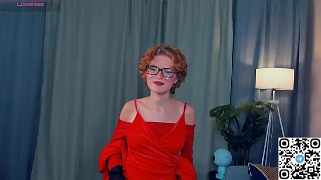 Snapshot of EdlinGathright chatting on November 15, 5:55 am EdlinGathright online show from November 15, 5:55 am