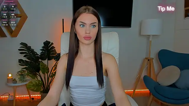 Snapshot of Cherry___Kiss chatting on November 12, 7:51 pm Cherry Kiss online show from November 12, 7:51 pm