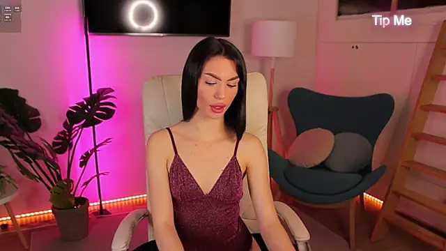 Snapshot of Cherry___Kiss chatting on November 18, 7:28 pm Cherry Kiss online show from November 18, 7:28 pm