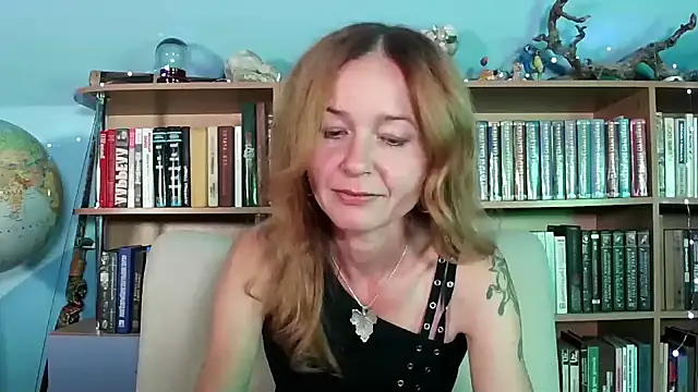Foxilady357 online show from September 14, 2:17 pm