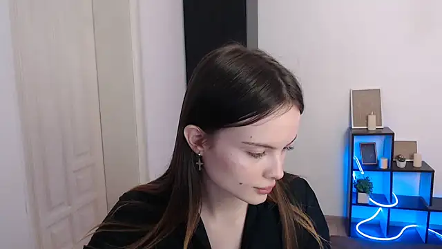 Snapshot of Ariella_ari chatting on December 3, 3:11 pm Ariella ari online show from December 3, 3:11 pm