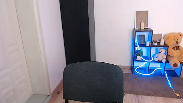 Snapshot of Ariella_ari chatting on November 10, 1:05 pm Ariella ari online show from November 10, 1:05 pm