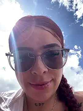 Snapshot of haally-mll chatting on September 22, 6:25 pm haally-mll online show from September 22, 6:25 pm