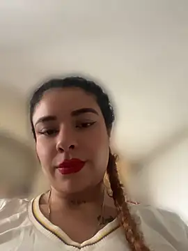 Snapshot of haally-mll chatting on July 8, 5:24 pm haally-mll online show from July 8, 5:24 pm