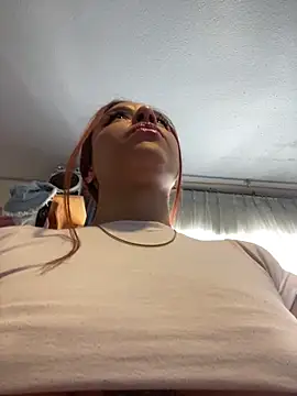 Snapshot of haally-mll chatting on October 27, 4:30 pm haally-mll online show from October 27, 4:30 pm