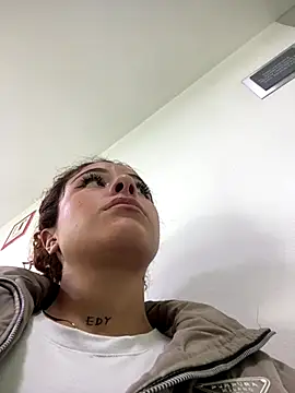 Snapshot of haally-mll chatting on November 28, 7:58 pm haally-mll online show from November 28, 7:58 pm