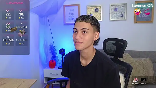 yulian vasquez online show from November 15, 12:31 pm