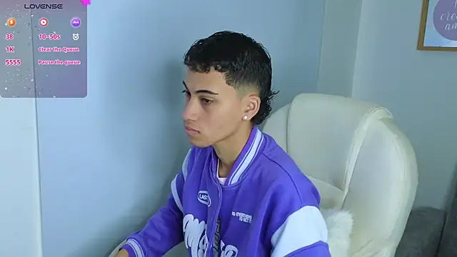 yulian vasquez online show from September 16, 12:17 pm