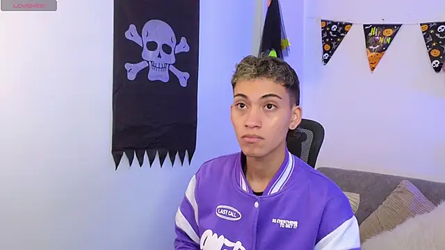 yulian vasquez online show from October 20, 12:17 pm