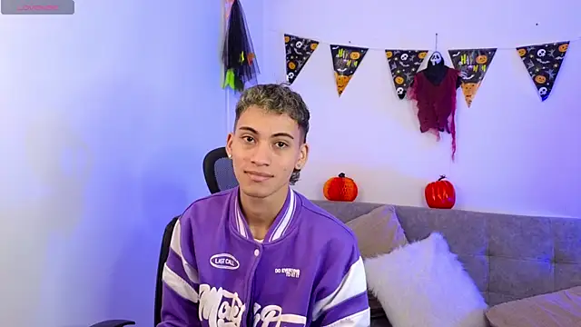 yulian vasquez online show from October 29, 12:26 pm