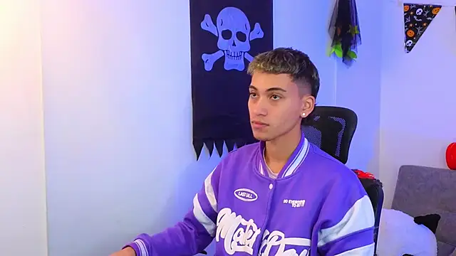 yulian vasquez online show from October 16, 12:24 pm