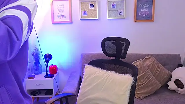 yulian vasquez online show from November 7, 12:21 pm