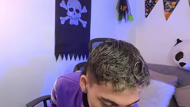 yulian vasquez online show from October 24, 12:26 pm