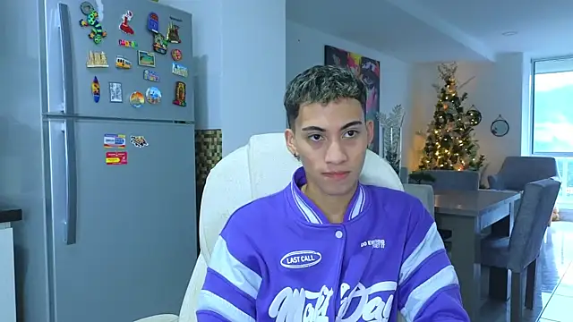 yulian vasquez online show from November 16, 1:05 pm