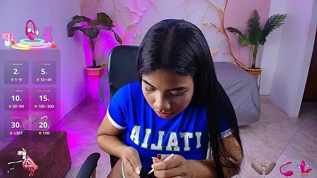 Snapshot of sharlottxl chatting on November 11, 12:49 am sharlottxl online show from November 11, 12:49 am