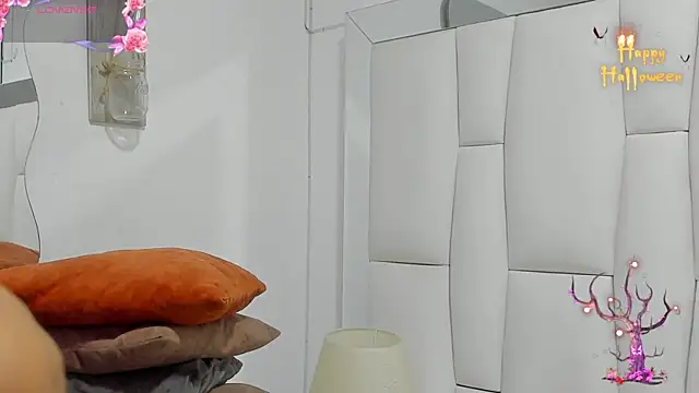 LoganTwink18 online show from October 24, 10:14 am