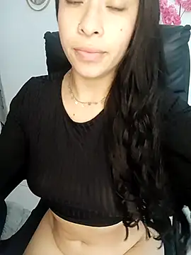 Snapshot of Valenn_fernandez chatting on July 15, 8:49 pm Valenn fernandez online show from July 15, 8:49 pm