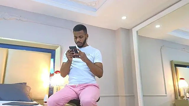 Snapshot of icaro_valdez chatting on September 24, 11:28 am icaro valdez online show from September 24, 11:28 am