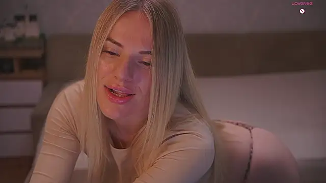 Vanille Mystery online show from February 1, 8:07 pm