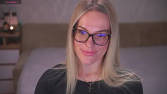 Vanille Mystery online show from March 9, 10:02 pm