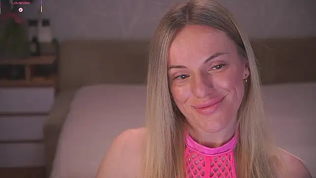 Vanille Mystery online show from March 14, 1:11 am