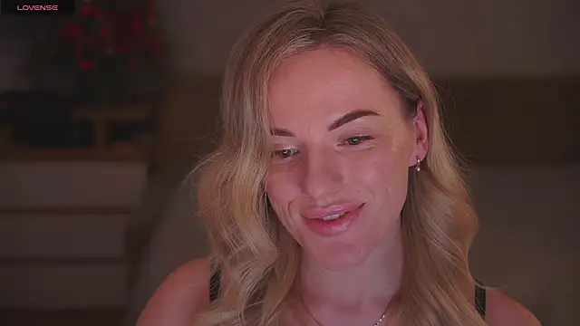 Vanille Mystery online show from January 9, 2:18 am