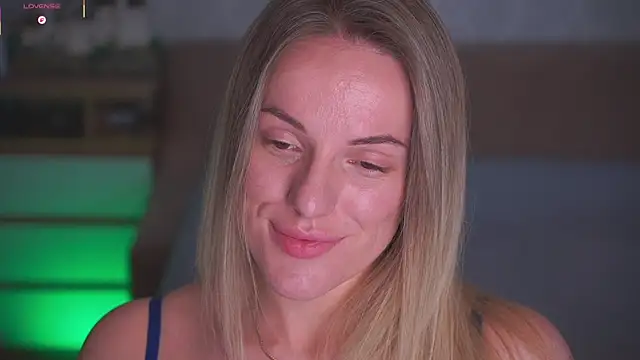 Vanille Mystery online show from June 5, 10:26 pm