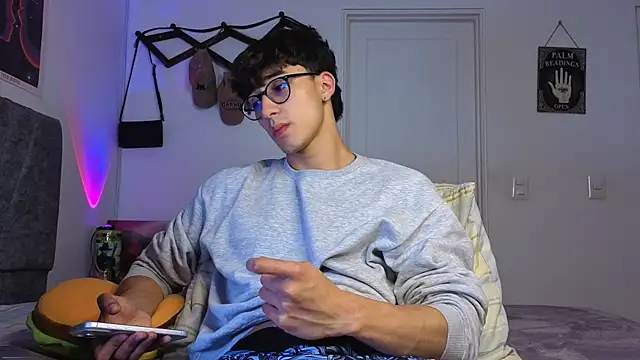 LatinReall online show from January 9, 3:35 am