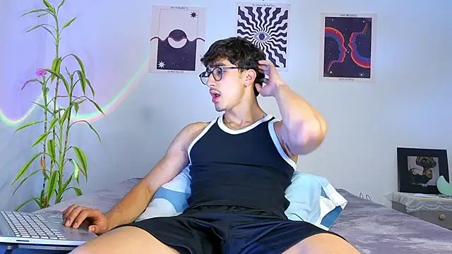 LatinReall online show from October 16, 12:30 am