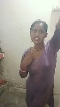 Guriya0076 online show from June 3, 12:39 pm