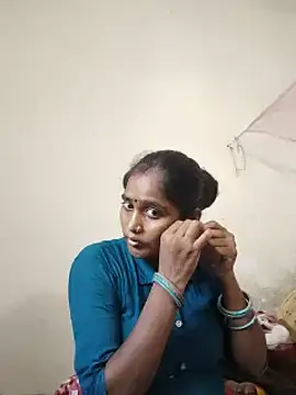 Guriya0076 online show from July 3, 11:50 am