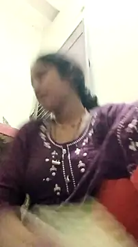Guriya0076 online show from May 3, 2:09 pm