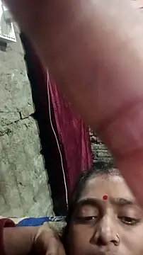 Guriya0076 online show from January 11, 7:10 pm