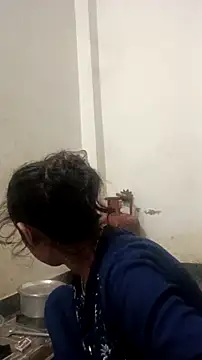 Snapshot of Guriya0076 chatting on November 6, 3:21 am Guriya0076 online show from November 6, 3:21 am