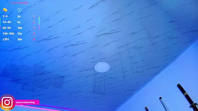 Snapshot of Nicorobinn chatting on October 1, 12:06 am Nicorobinn online show from October 1, 12:06 am