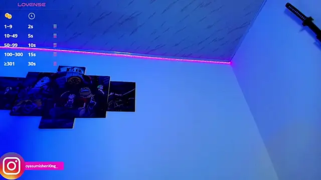 Snapshot of Nicorobinn chatting on November 12, 12:37 am Nicorobinn online show from November 12, 12:37 am