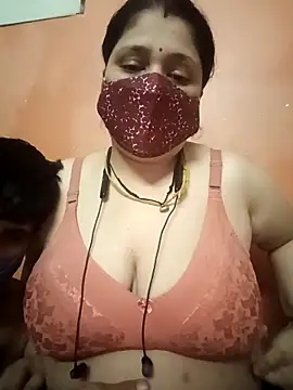 Snapshot of Kaja1919 chatting on October 29, 10:09 pm Kaja1919 online show from October 29, 10:09 pm