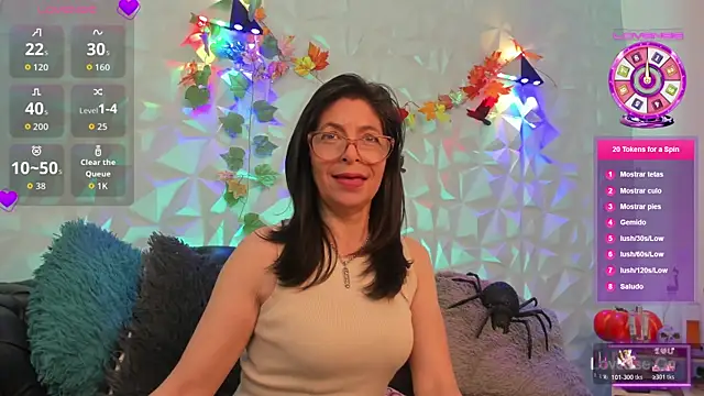 Snapshot of SabinaDeluxe_cg chatting on October 29, 12:15 pm SabinaDeluxe cg online show from October 29, 12:15 pm